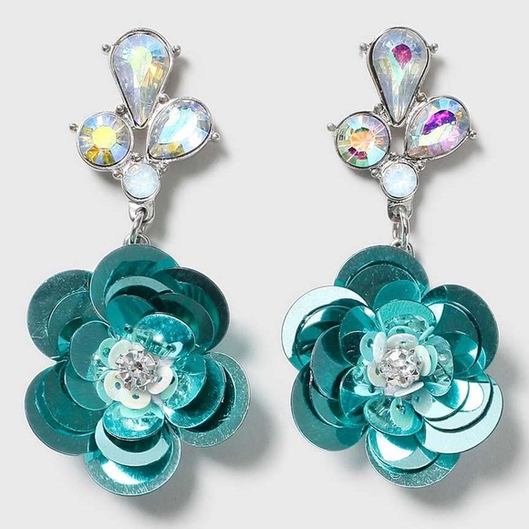 Beautiful Grey Embellished Chocker - Picture 4 of 4